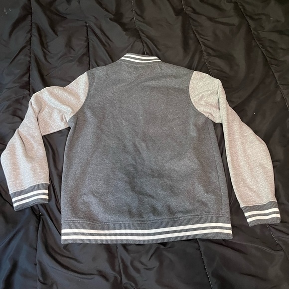 Men’s Funko Varsity jacket w/ Patches size Small Everett Freddy Funko Exclusive - Picture 10 of 13